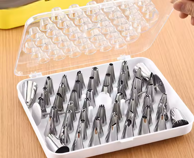 "طقم تزيين الكعك والكوكيز 55 قطعة – فوهات فنية من الفولاذ المقاوم للصدأ"