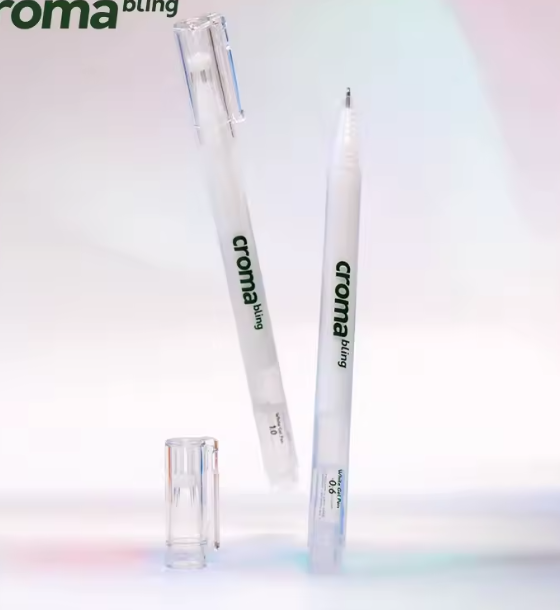 أقلام جل بيضاء للتسليط والهايلايت من كروما – طرف دقيق 0.6 مم و1 مم، عبوة 1 أو 3 قطع