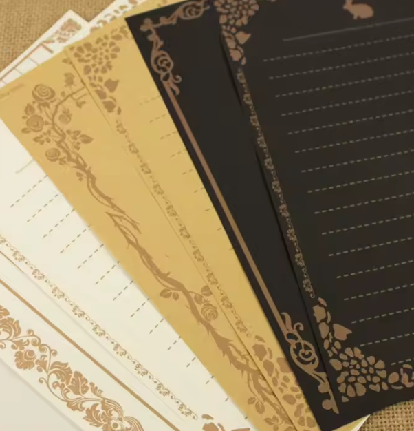 مجموعة 8 أوراق كتابة بطاقات رسائل – ورق خمر نمط أوروبي عالي الجودة بثلاثة ألوان