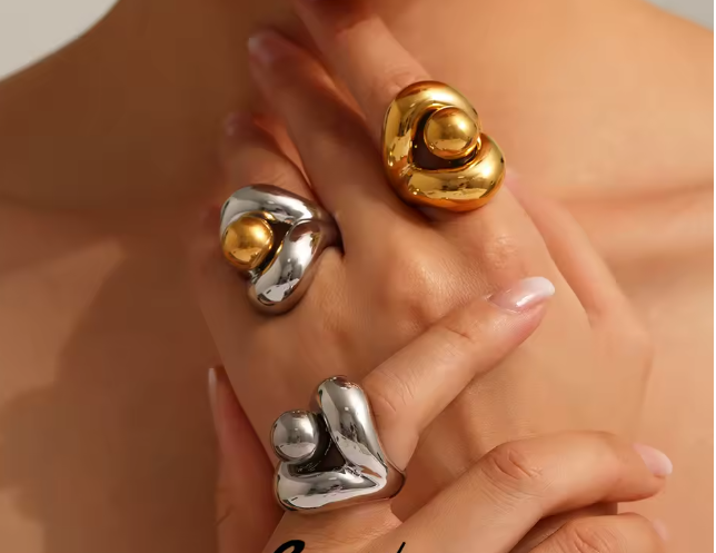 خاتم نسائي دائري من الفولاذ المقاوم للصدأ – تصميم مجوف كروي، ذهبي أو فضي، موضة فاخرة