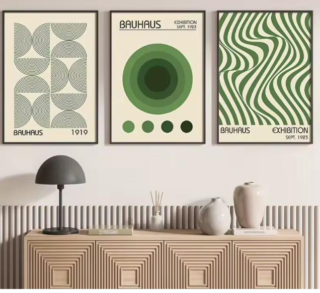 مجموعة 3 لوحات قماشية – مطبوعات هندسية بأسلوب باوهاوس منتصف القرن