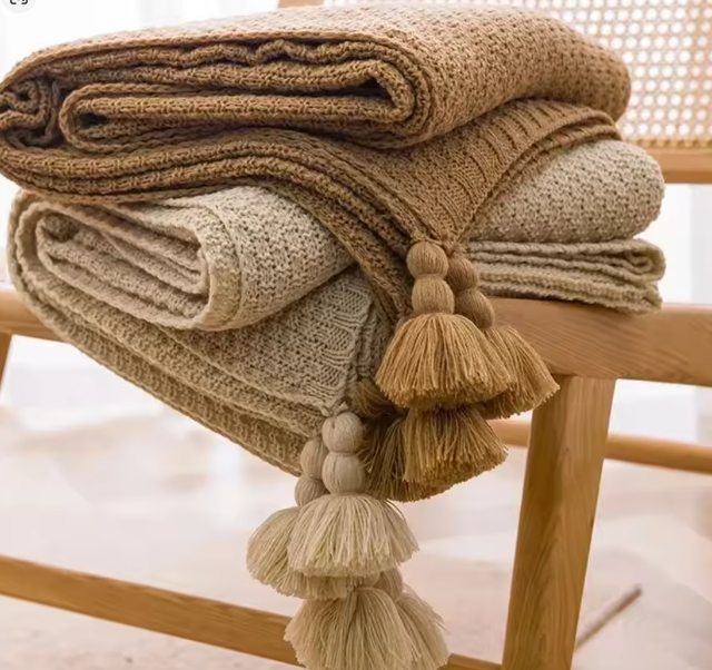 بطانية محبوكة سميكة على الطراز الشمالي – بطانية أريكة وسرير بشرّابات ونقشة وافل أنيقة