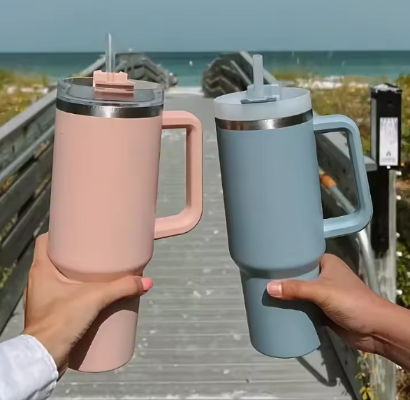 زجاجة مياه معزولة من الفولاذ المقاوم للصدأ 304 بسعة 1200 مل – كوب حراري للرياضة والسيارة