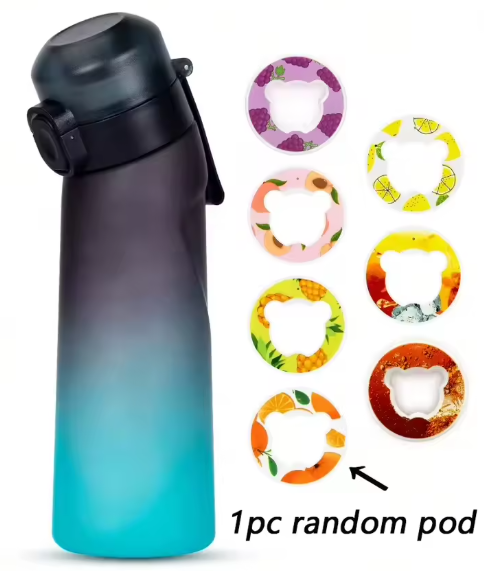 زجاجة ماء 650 مل بنكهة – تصميم عشوائي، مناسبة للتخييم والرياضة واللياقة البدنية، لون أسود