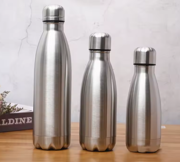 زجاجة مياه من الفولاذ المقاوم للصدأ – حافظ على المشروبات باردة أو ساخنة أثناء السفر والرياضة