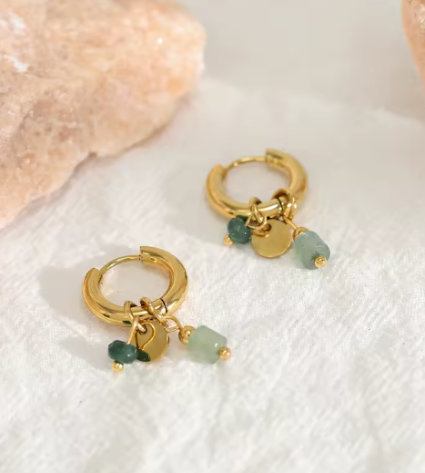 "أقراط هوب نسائية من الفولاذ المقاوم للصدأ مطلية بالذهب 18K مع حجر أخضر طبيعي – YACHAN"