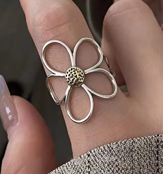 خاتم زهرة نسائي من فضة 925 – تصميم مجوف عتيق بأسلوب الهيب هوب
