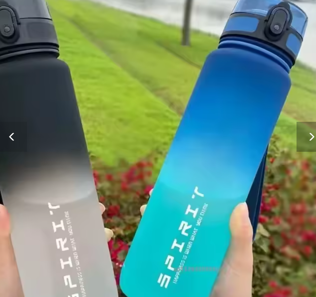 زجاجة مياه رياضية 1 لتر – مانعة للتسرب، كوب بلاستيك ملون محمول للرحلات، الصالة الرياضية واللياقة البدنية